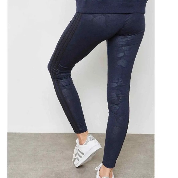 Adidas 3 Stripe Navy Blue Camo Leggings - Picture 2 of 8